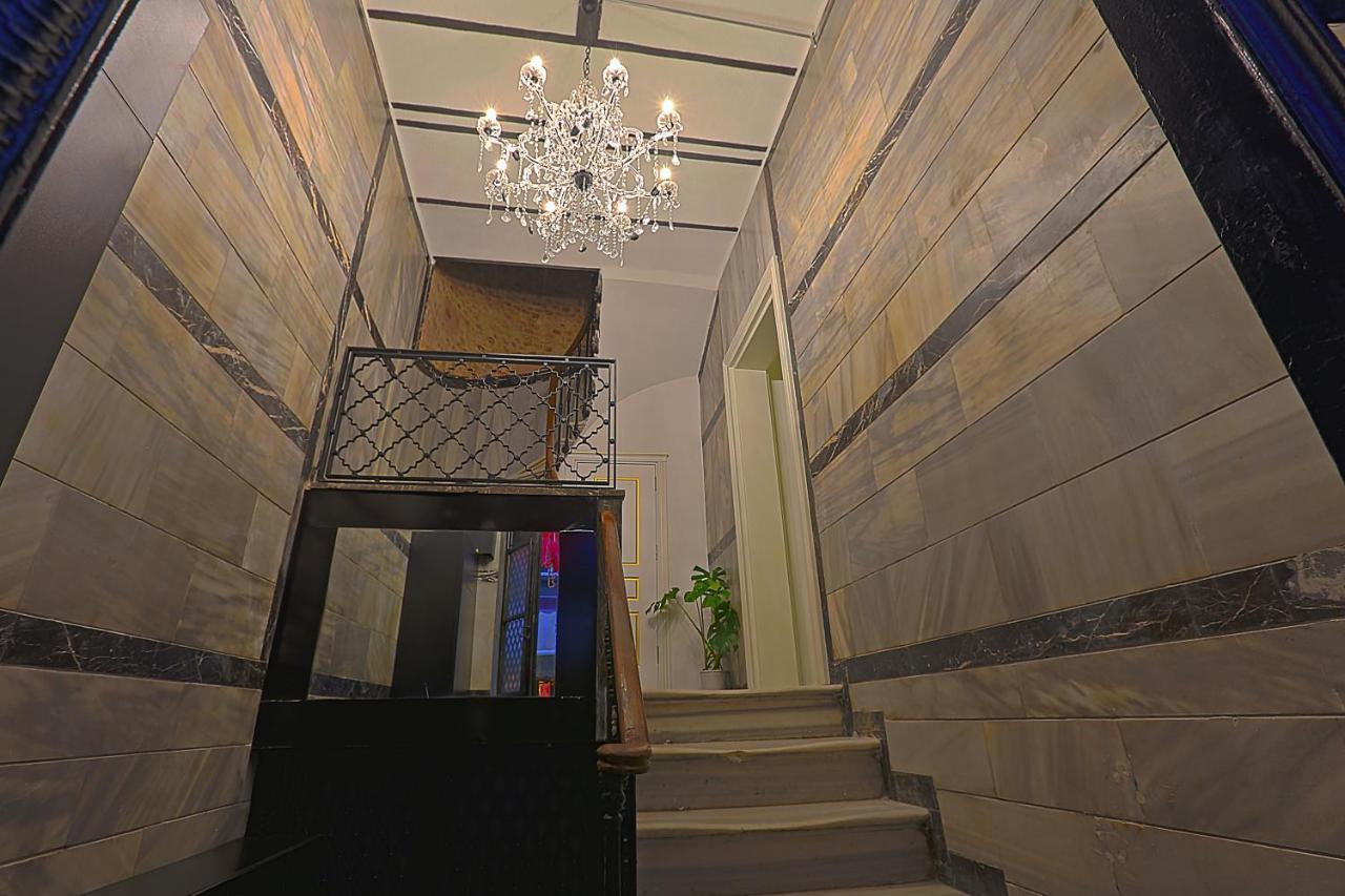 Istanbul Taksim Istiklal Street Kamil Hotel - Historical Luaran gambar