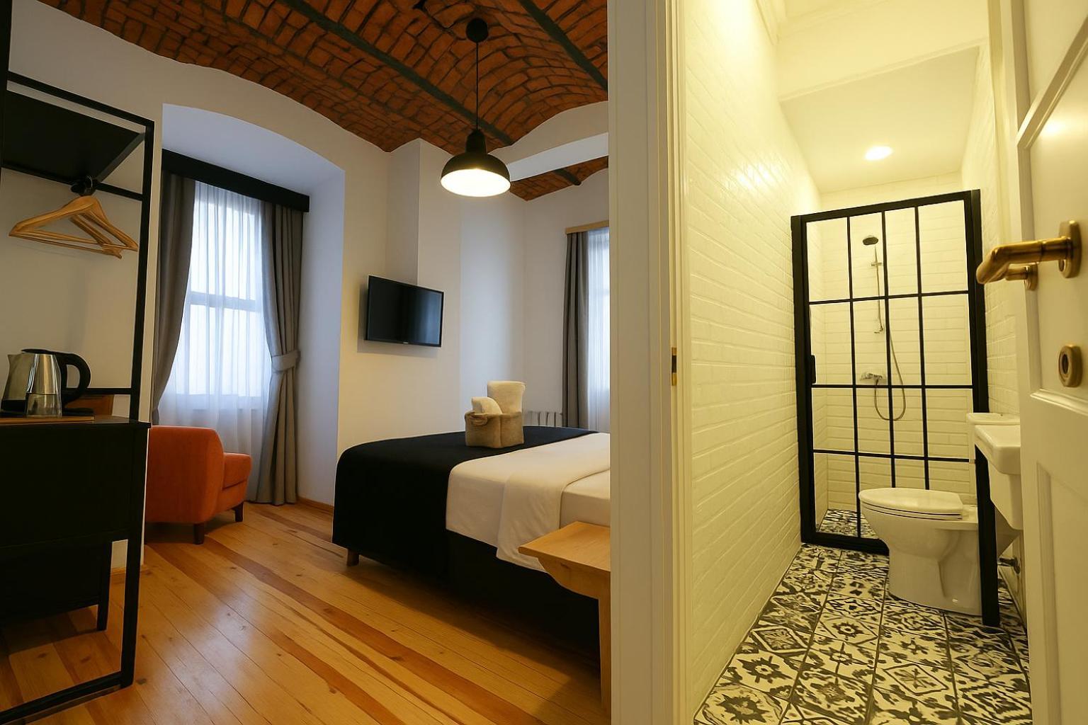 Istanbul Taksim Istiklal Street Kamil Hotel - Historical Luaran gambar