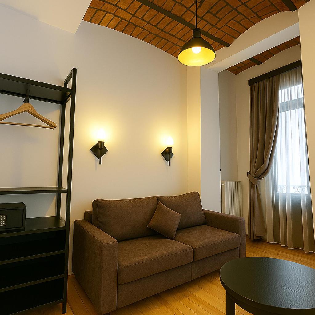 Istanbul Taksim Istiklal Street Kamil Hotel - Historical Luaran gambar
