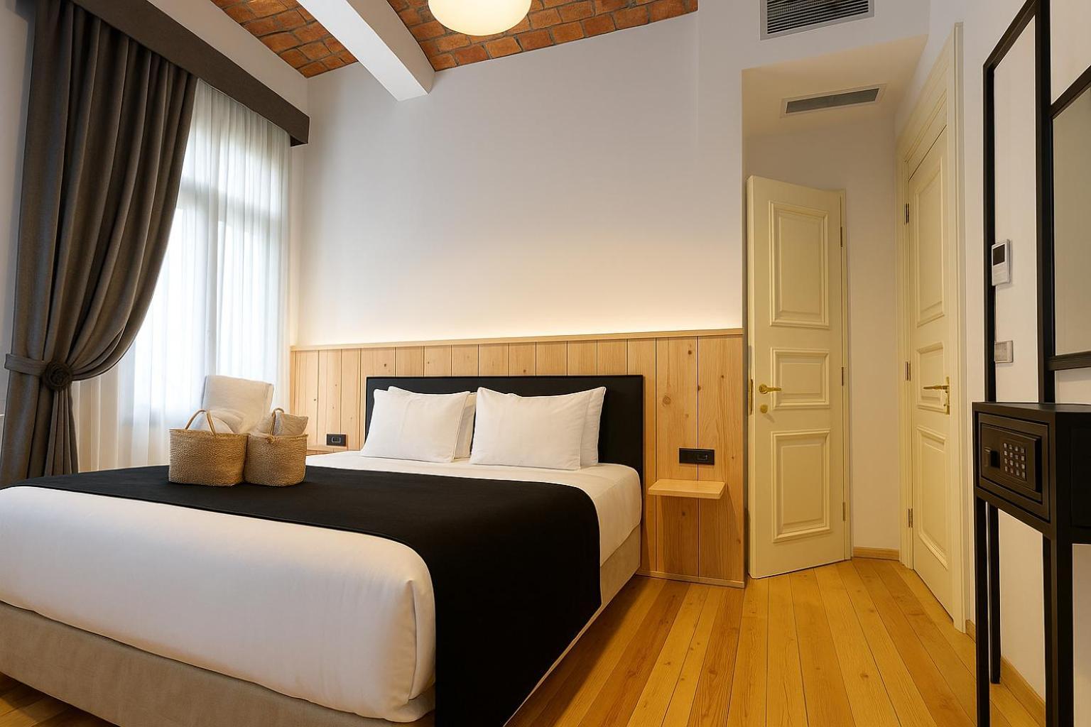 Istanbul Taksim Istiklal Street Kamil Hotel - Historical Luaran gambar