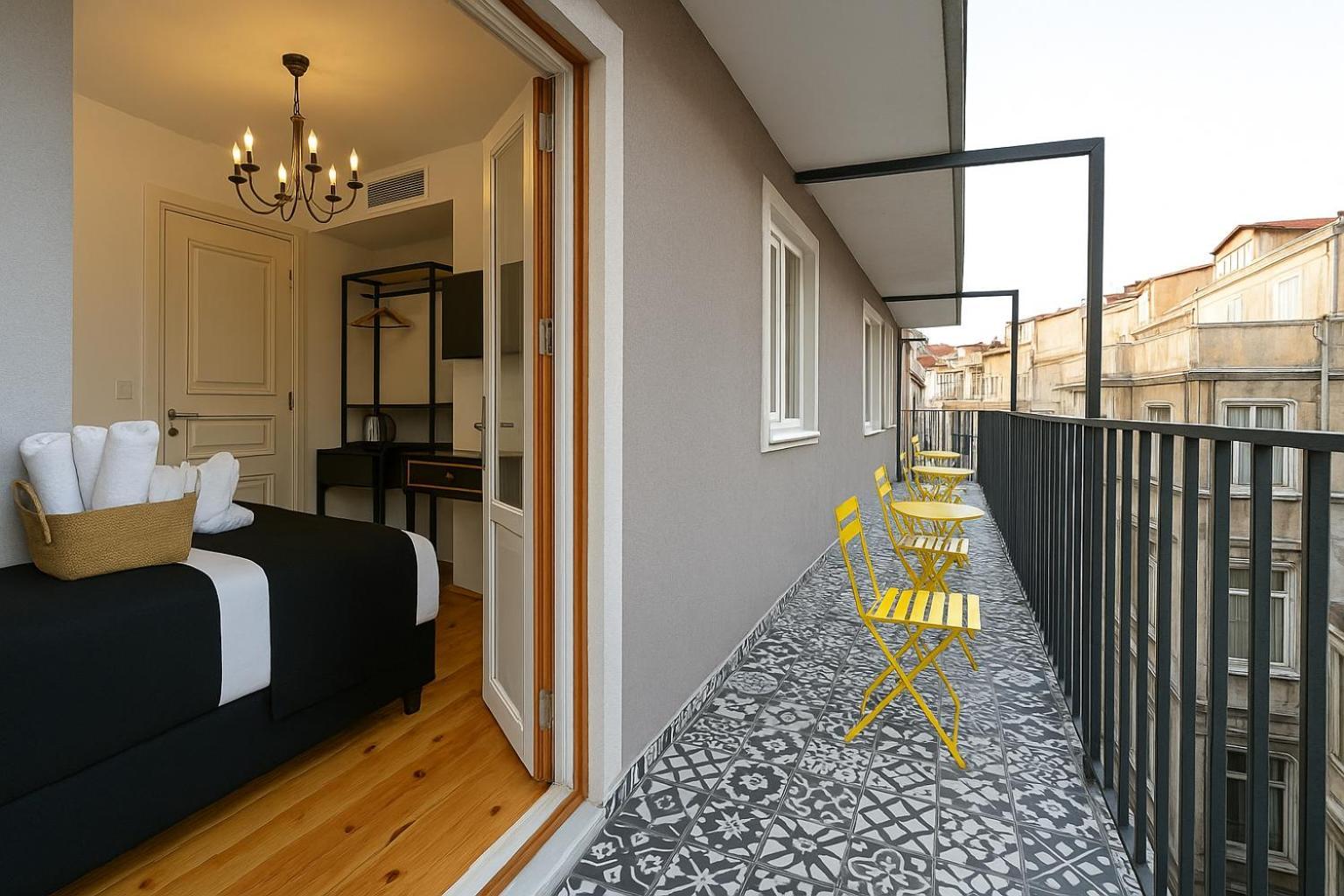 Istanbul Taksim Istiklal Street Kamil Hotel - Historical Luaran gambar